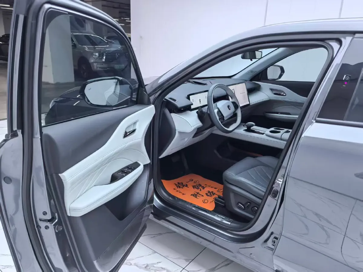 2024 ChangAn UNI-Z 1.5L 98HP L4 E-CVT PHEV 18.4KWH,autocango,china used car exporter,china ev exporter,chinese used car exporter,chinese used ev exporter