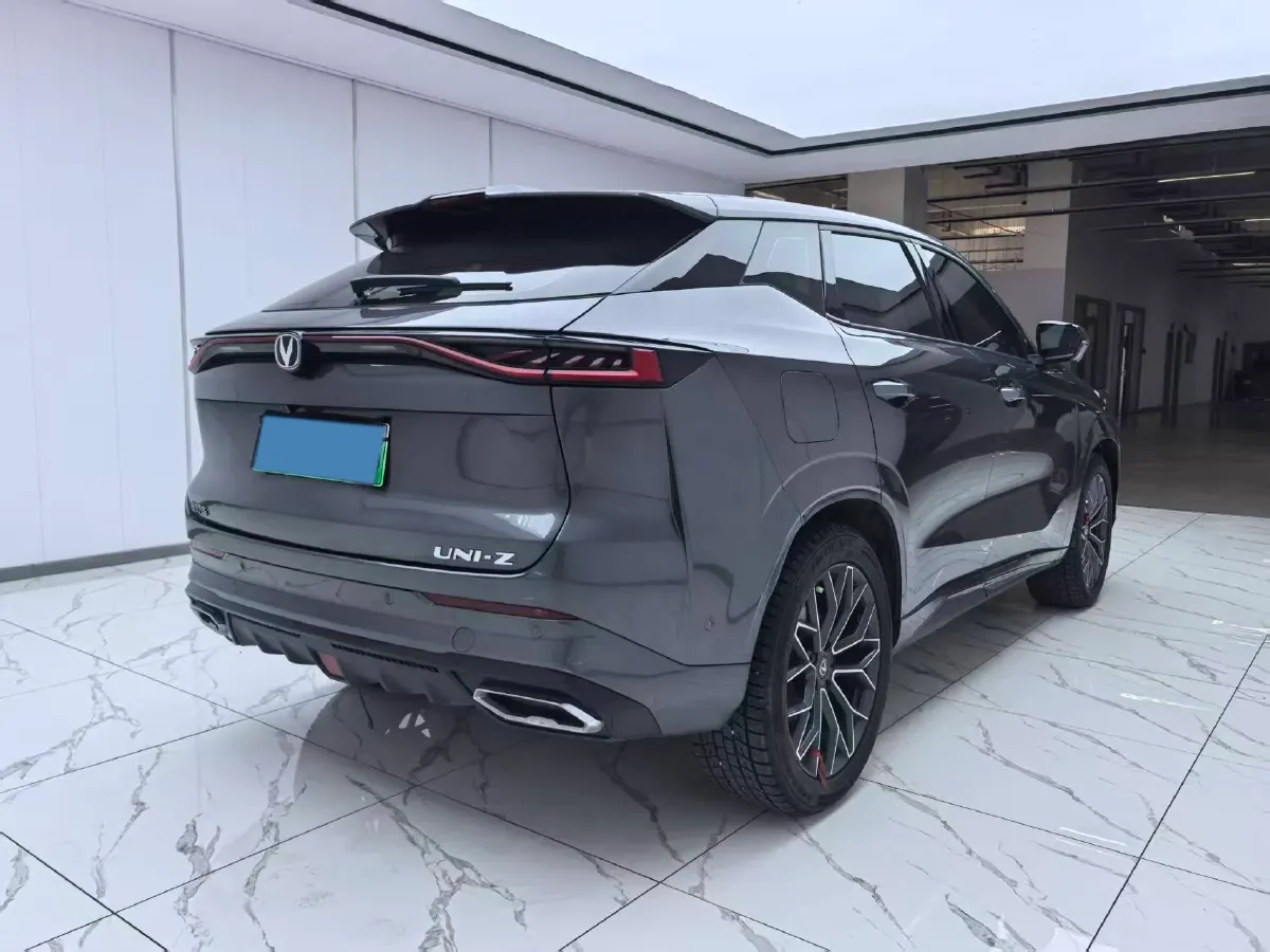 2024 ChangAn UNI-Z 1.5L 98HP L4 E-CVT PHEV 18.4KWH,autocango,china used car exporter,china ev exporter,chinese used car exporter,chinese used ev exporter