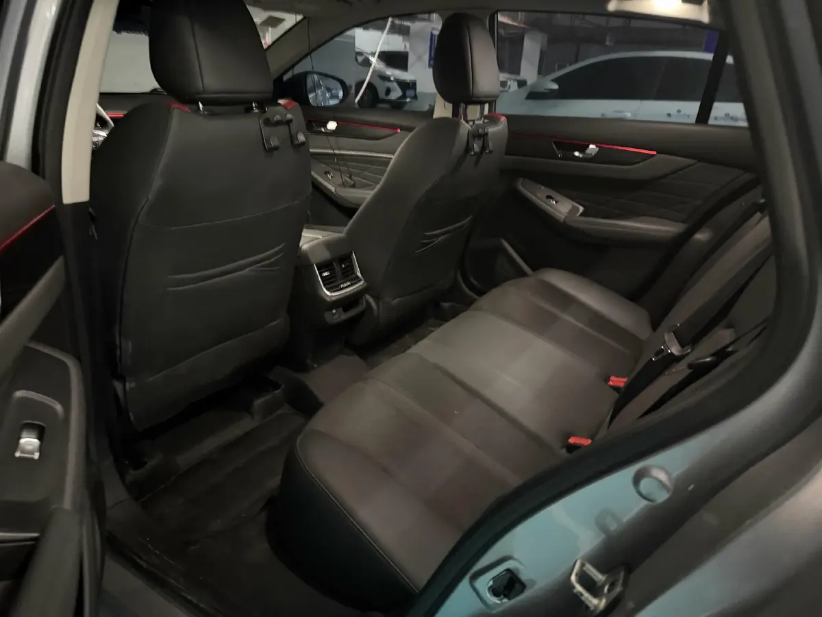 2021 DongFeng Aeolus YiXuan MAX 1.5T 190HP L4 7DCT,autocango,china used car exporter,china ev exporter,chinese used car exporter,chinese used ev exporter