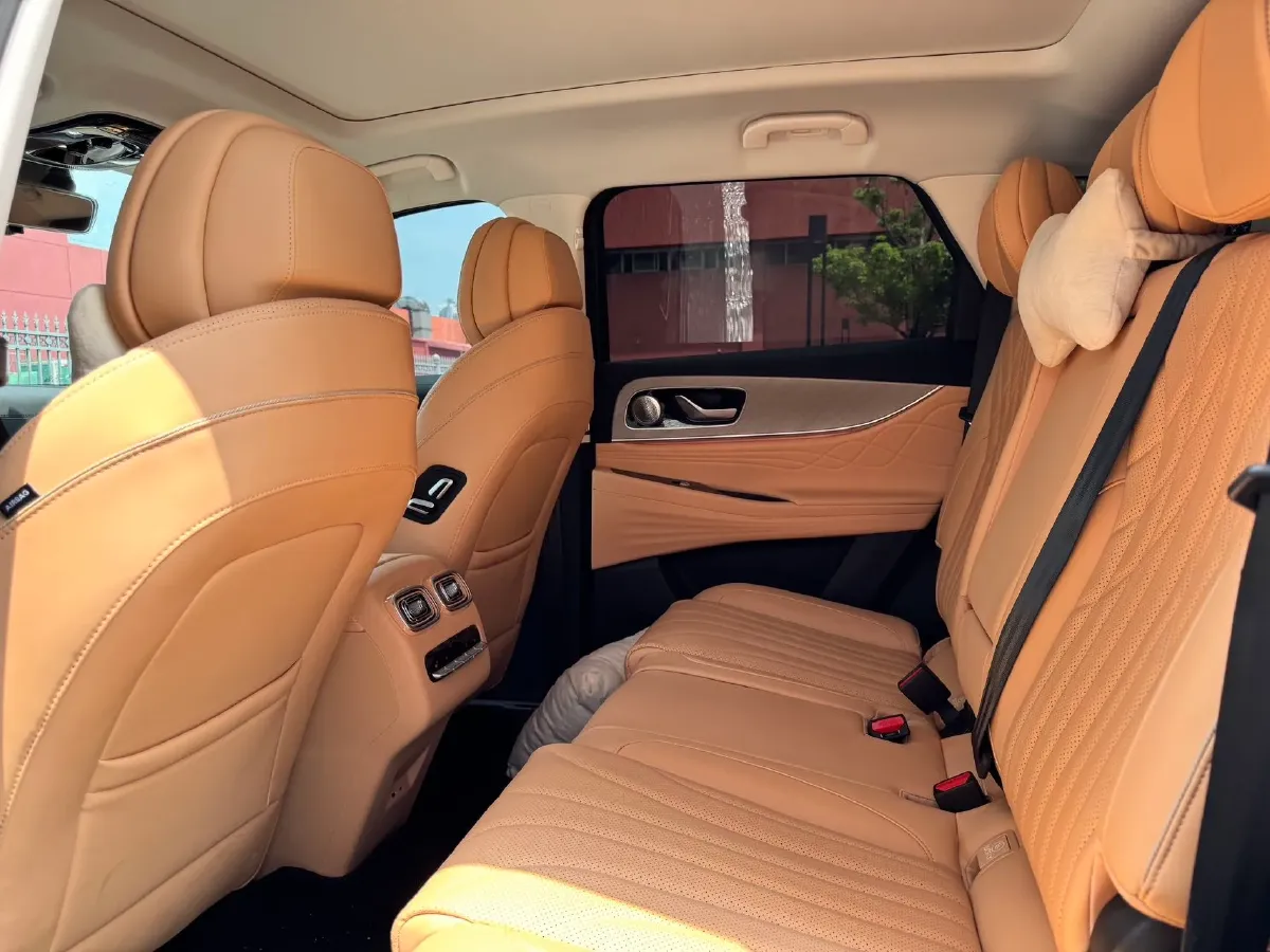 2023 Chery Tiggo 9 2.0T 261HP L4 8AT,autocango,china used car exporter,china ev exporter,chinese used car exporter,chinese used ev exporter