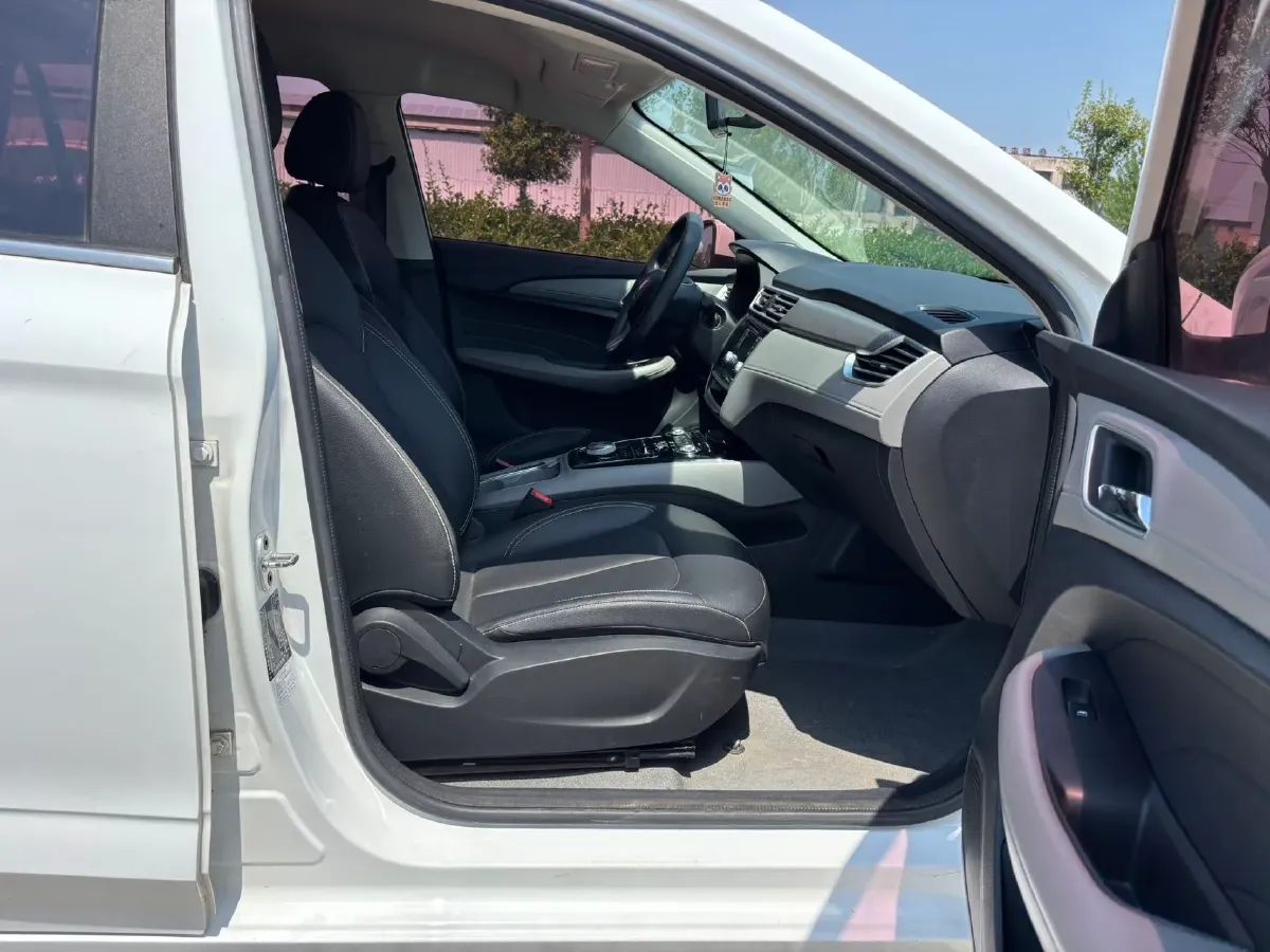 2018 Roewe Ei5 BEV 35KWH,autocango,china used car exporter,china ev exporter,chinese used car exporter,chinese used ev exporter