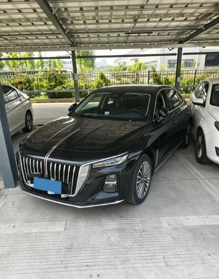 2024 HongQi H5 2.0T 224HP L4 8AT,autocango,china used car exporter,china ev exporter,chinese used car exporter,chinese used ev exporter