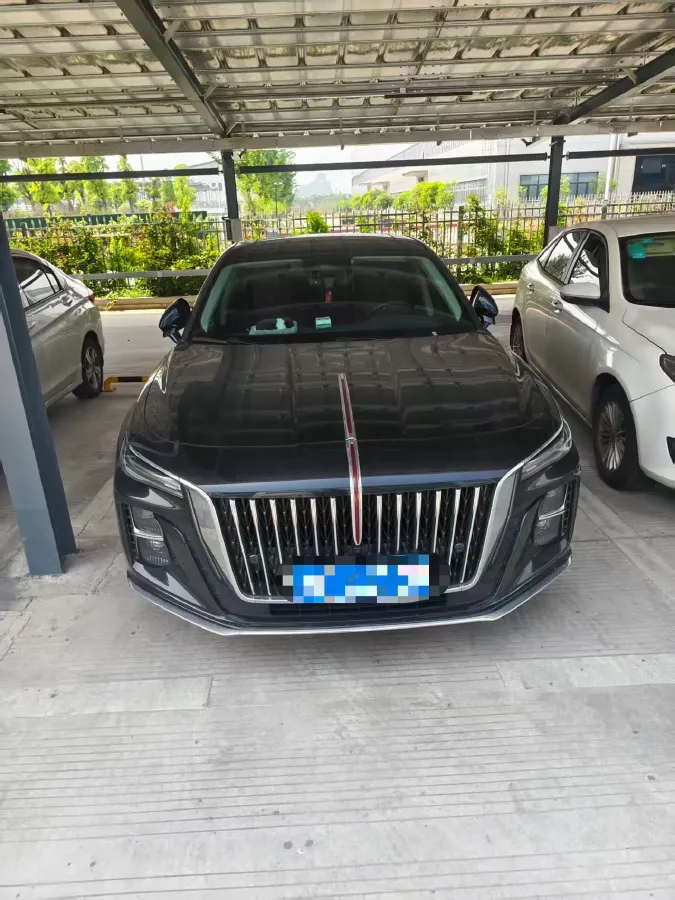 2024 HongQi H5 2.0T 224HP L4 8AT,autocango,china used car exporter,china ev exporter,chinese used car exporter,chinese used ev exporter
