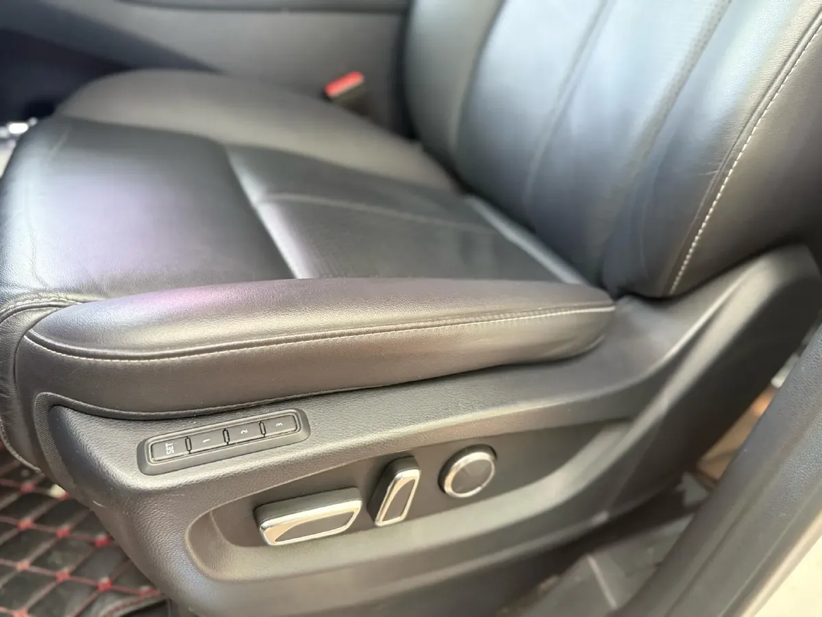 2021 GAC Trumpchi M8 2.0T 252HP L4 8AT,autocango,china used car exporter,china ev exporter,chinese used car exporter,chinese used ev exporter