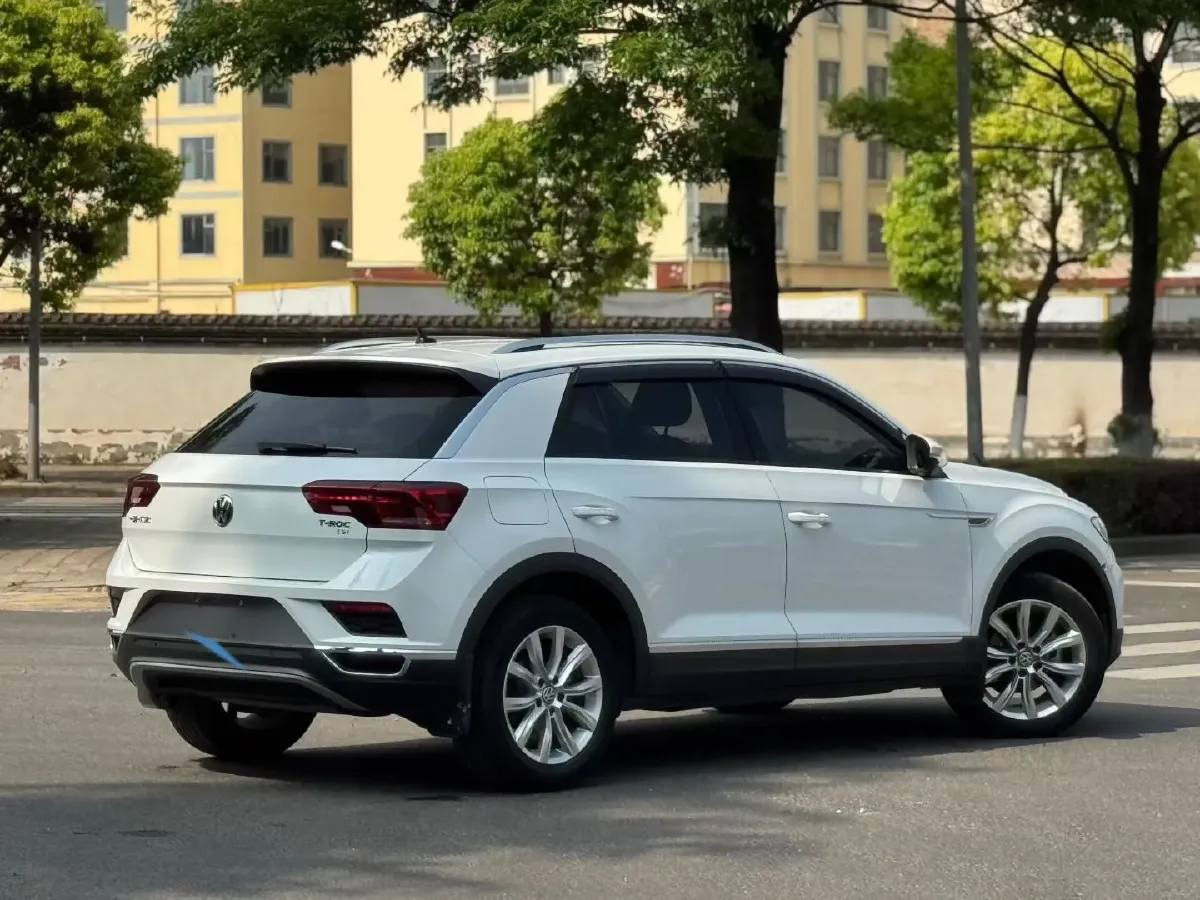 2019 Volkswagen T-Roc 1.4T 131HP L4 7DCT,autocango,china used car exporter,china ev exporter,chinese used car exporter,chinese used ev exporter