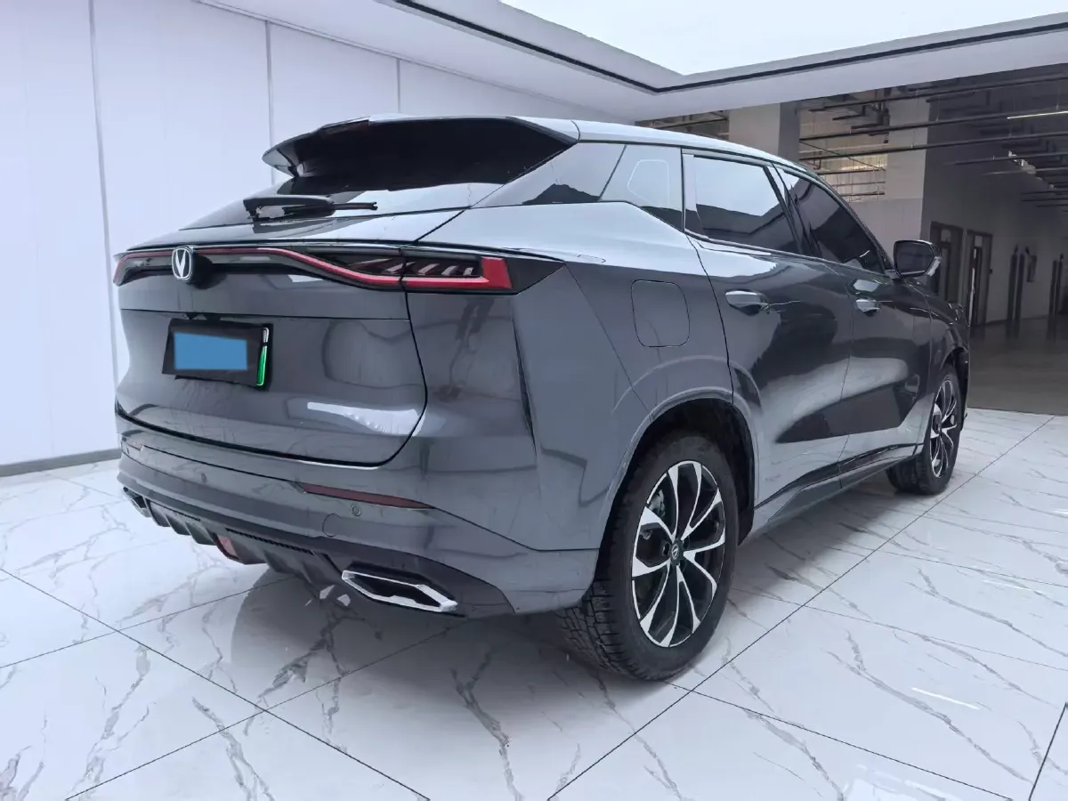 2024 ChangAn UNI-Z 1.5L 98HP L4 E-CVT PHEV 18.4KWH,autocango,china used car exporter,china ev exporter,chinese used car exporter,chinese used ev exporter