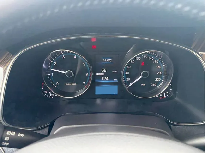 2021 HongQi H7 1.8T 188HP L4 6AT,autocango,china used car exporter,china ev exporter,chinese used car exporter,chinese used ev exporter