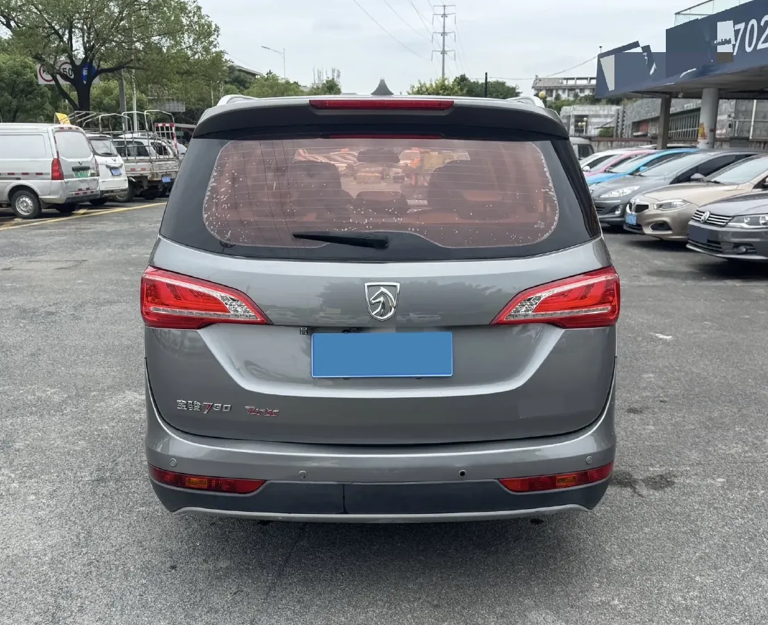 2017 BaoJun 730 1.5T 150HP L4 6DCT,autocango,china used car exporter,china ev exporter,chinese used car exporter,chinese used ev exporter