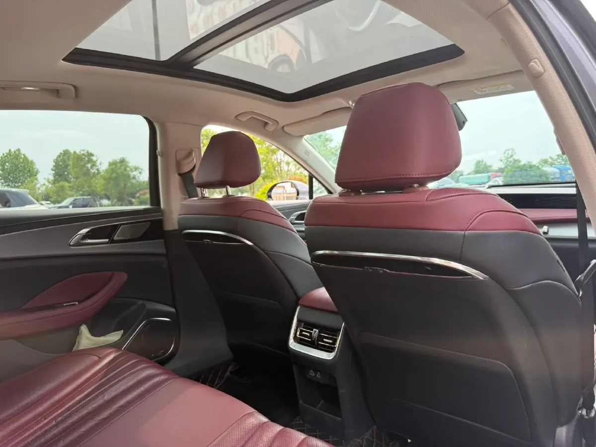 2023 HongQi H5 1.5T 169HP L4 E-CVT Hybrid,autocango,china used car exporter,china ev exporter,chinese used car exporter,chinese used ev exporter