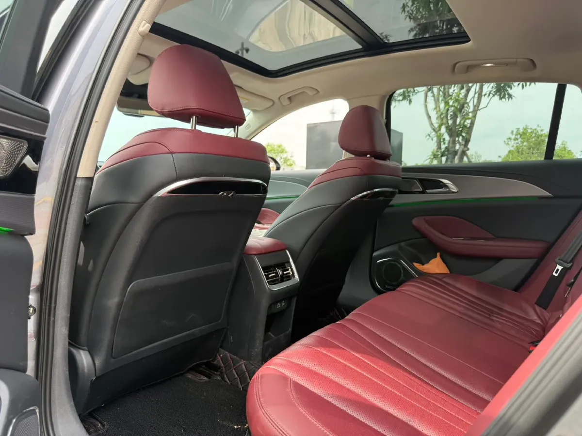 2023 HongQi H5 1.5T 169HP L4 E-CVT Hybrid,autocango,china used car exporter,china ev exporter,chinese used car exporter,chinese used ev exporter