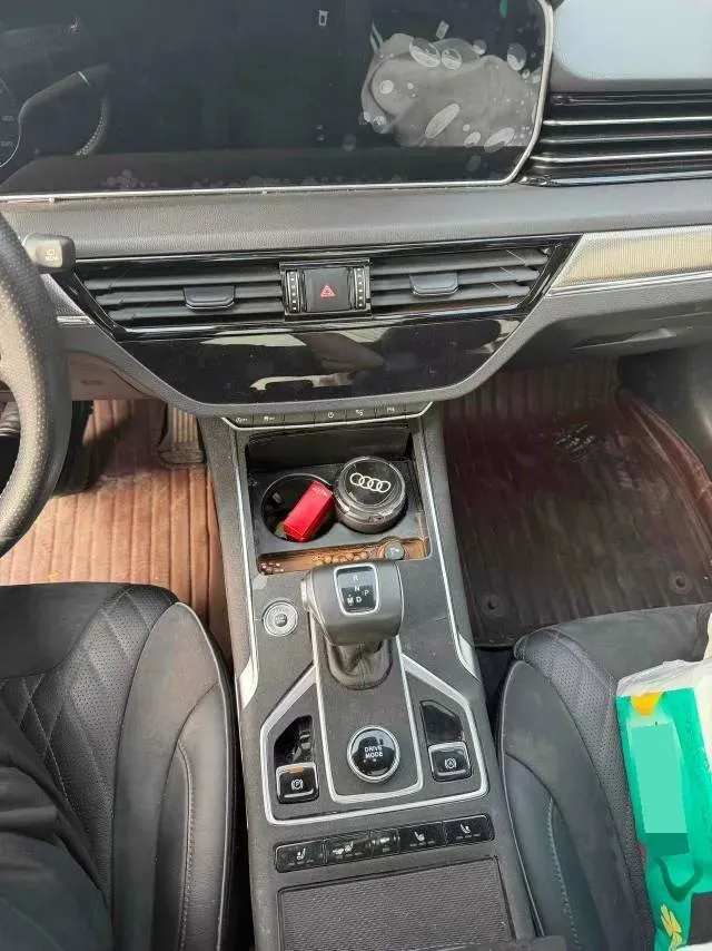 2022 HongQi HS5 2.0T 224HP L4 6AT,autocango,china used car exporter,china ev exporter,chinese used car exporter,chinese used ev exporter