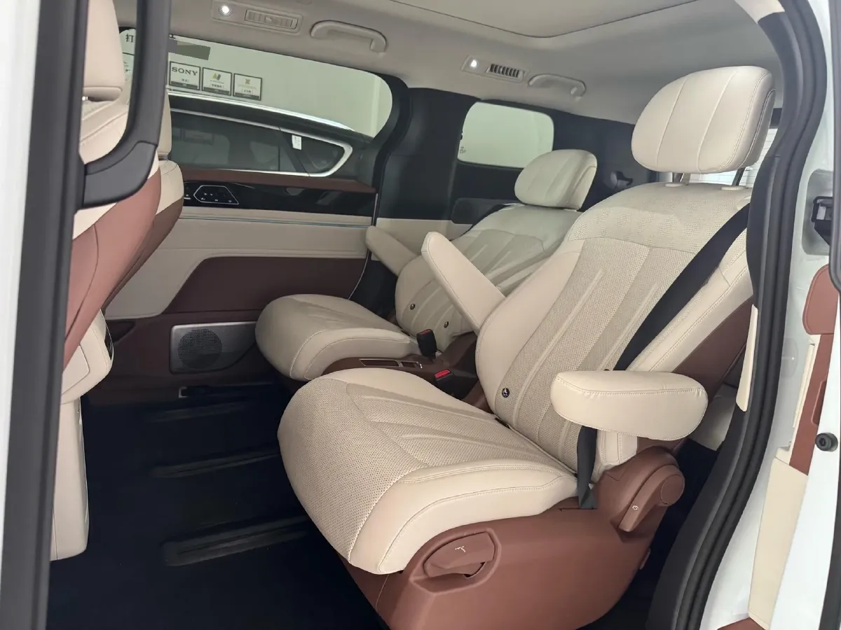 2025 BYD Xia 1.5T 156HP L4 E-CVT PHEV 20.39KWH,autocango,china used car exporter,china ev exporter,chinese used car exporter,chinese used ev exporter