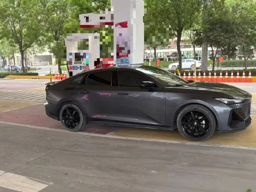 2022 ChangAn UNI-V 1.5T 188HP L4 7DCT,autocango,china used car exporter,china ev exporter,chinese used car exporter,chinese used ev exporter