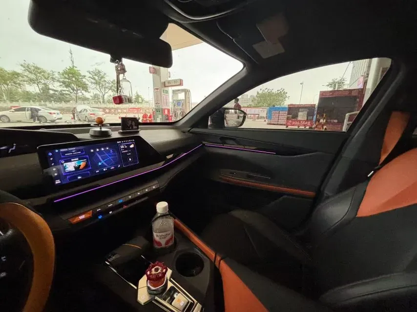 2022 ChangAn UNI-V 1.5T 188HP L4 7DCT,autocango,china used car exporter,china ev exporter,chinese used car exporter,chinese used ev exporter