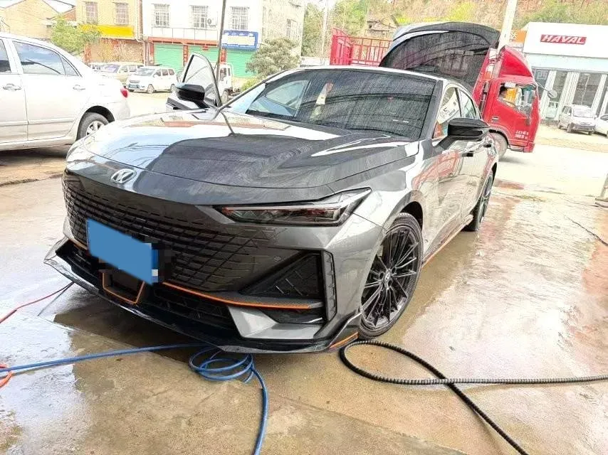 2022 ChangAn UNI-V 1.5T 188HP L4 7DCT,autocango,china used car exporter,china ev exporter,chinese used car exporter,chinese used ev exporter