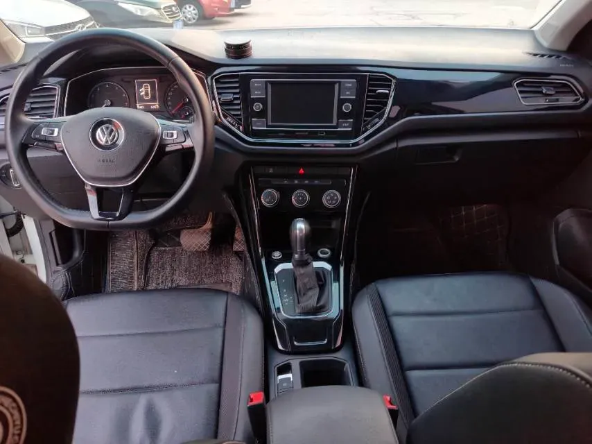 2019 Volkswagen T-Roc 1.4T 150HP L4 7DCT,autocango,china used car exporter,china ev exporter,chinese used car exporter,chinese used ev exporter