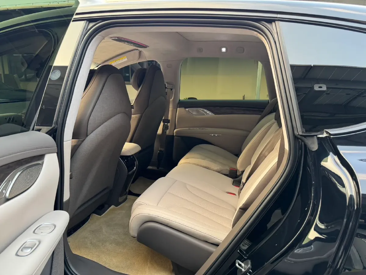 2024 IM LS7 BEV 90KWH,autocango,china used car exporter,china ev exporter,chinese used car exporter,chinese used ev exporter