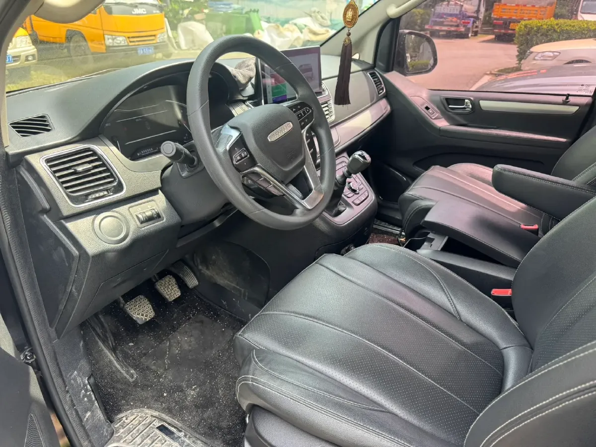 2023 MAXUS G20 2.0T 224HP L4 8AT,autocango,china used car exporter,china ev exporter,chinese used car exporter,chinese used ev exporter