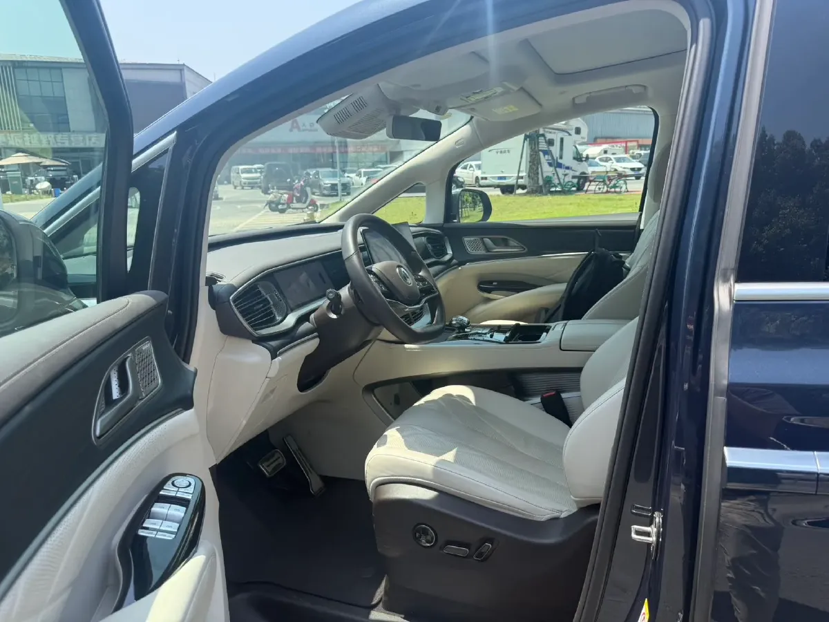 2025 Denza D9 1.5T 156HP L4 E-CVT PHEV 40KWH,autocango,china used car exporter,china ev exporter,chinese used car exporter,chinese used ev exporter