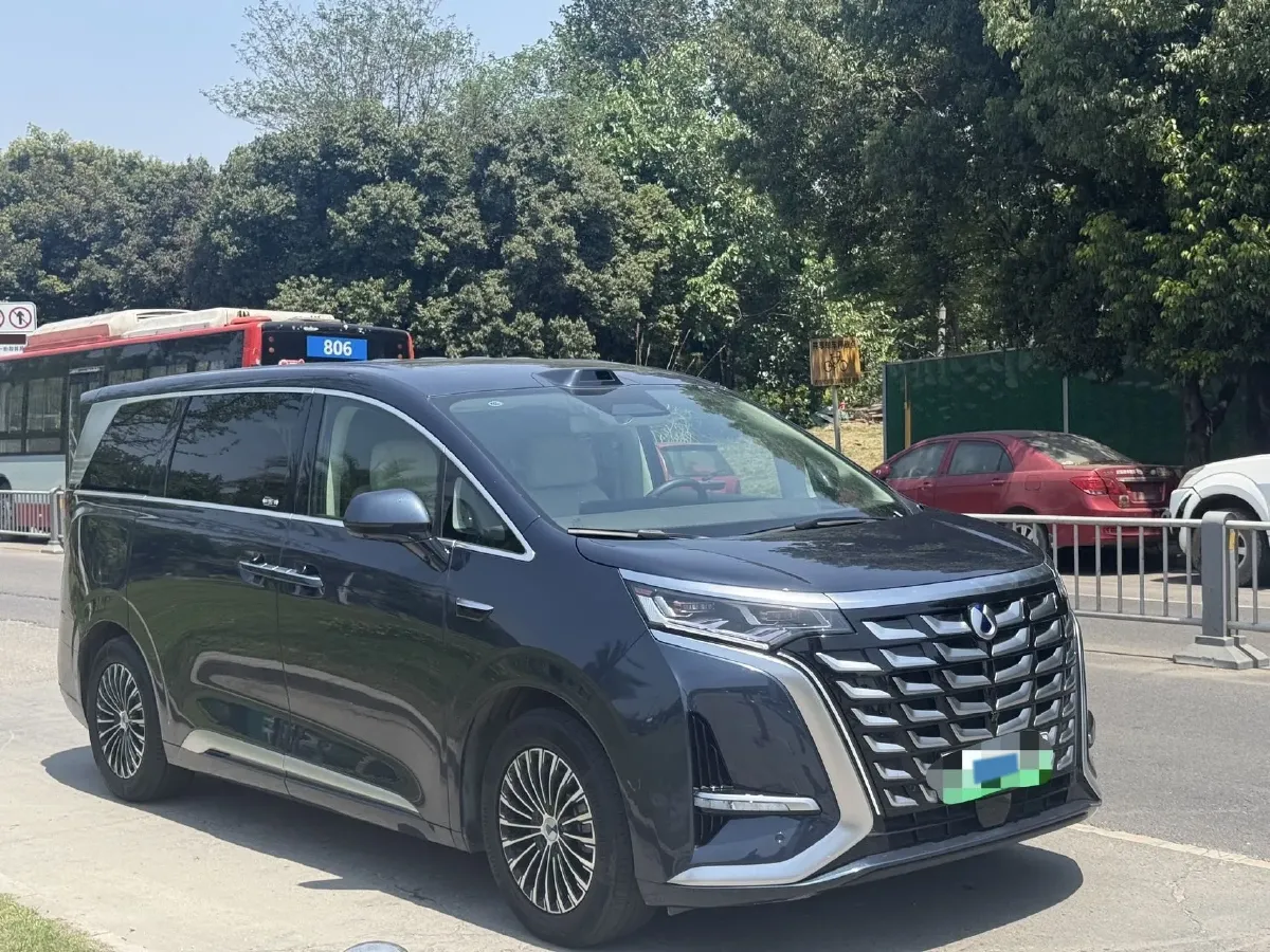 2025 Denza D9 1.5T 156HP L4 E-CVT PHEV 40KWH,autocango,china used car exporter,china ev exporter,chinese used car exporter,chinese used ev exporter