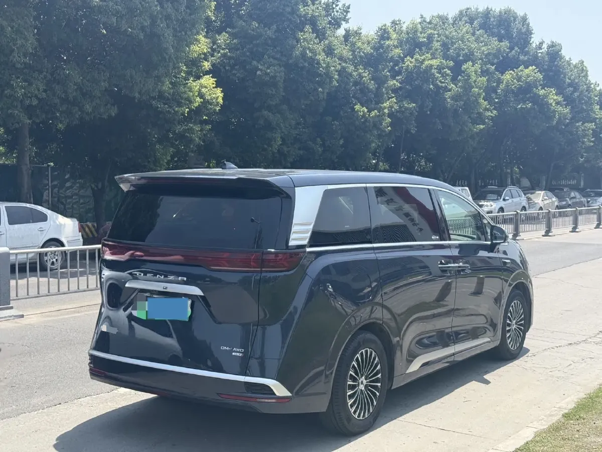 2025 Denza D9 1.5T 156HP L4 E-CVT PHEV 40KWH,autocango,china used car exporter,china ev exporter,chinese used car exporter,chinese used ev exporter