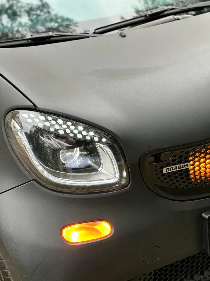 2016 Smart smart fortwo 0.9T 90HP L3 6DCT,autocango,china used car exporter,china ev exporter,chinese used car exporter,chinese used ev exporter