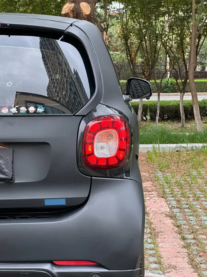 2016 Smart smart fortwo 0.9T 90HP L3 6DCT,autocango,china used car exporter,china ev exporter,chinese used car exporter,chinese used ev exporter