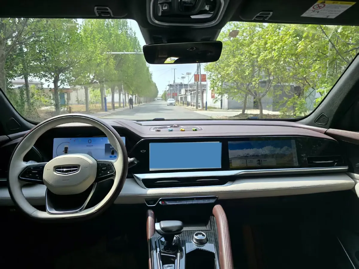 2021 Geely Monjaro 2.0T 218HP L4 7DCT,autocango,china used car exporter,china ev exporter,chinese used car exporter,chinese used ev exporter