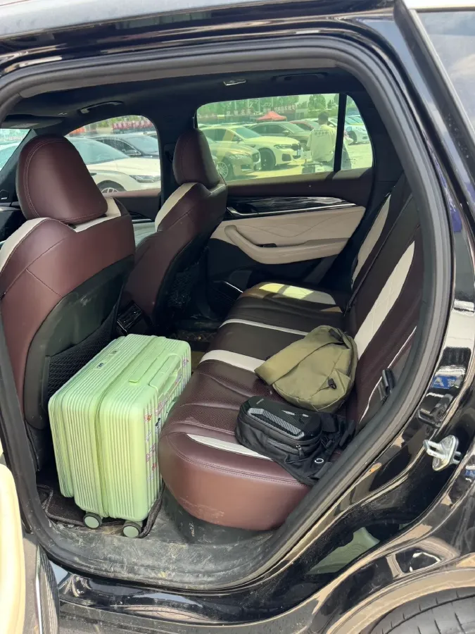 2021 Geely Monjaro 2.0T 238HP L4 8AT,autocango,china used car exporter,china ev exporter,chinese used car exporter,chinese used ev exporter