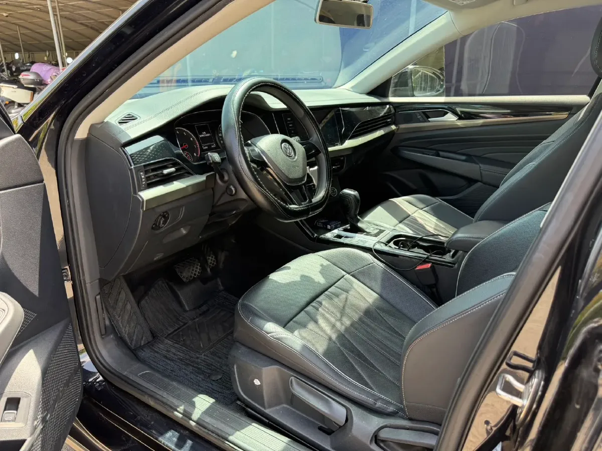 2019 Chevrolet Equinox 1.5T 180HP L4 6AT,autocango,china used car exporter,china ev exporter,chinese used car exporter,chinese used ev exporter