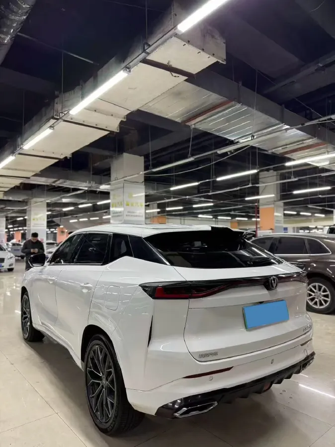 2024 ChangAn UNI-Z 1.5L 98HP L4 E-CVT PHEV 18.4KWH,autocango,china used car exporter,china ev exporter,chinese used car exporter,chinese used ev exporter