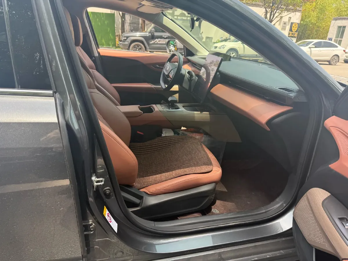 2024 ChangAn QiYuan A05 1.5L 110HP L4 E-CVT PHEV 18.99KWH,autocango,china used car exporter,china ev exporter,chinese used car exporter,chinese used ev exporter