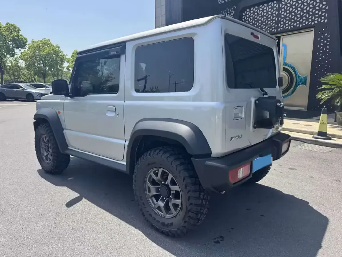 2025 Geely Coolray 1.5L 126HP L4 5MT,autocango,china used car exporter,china ev exporter,chinese used car exporter,chinese used ev exporter