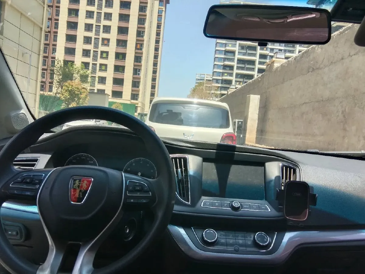 2018 SWM X7 1.8L 137HP L4 5MT,autocango,china used car exporter,china ev exporter,chinese used car exporter,chinese used ev exporter