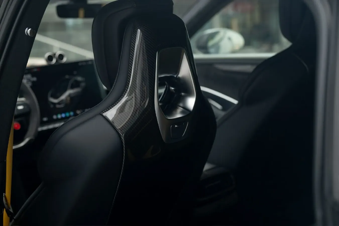 2025 MI SU7 Ultra BEV 93.7KWH,autocango,china used car exporter,china ev exporter,chinese used car exporter,chinese used ev exporter