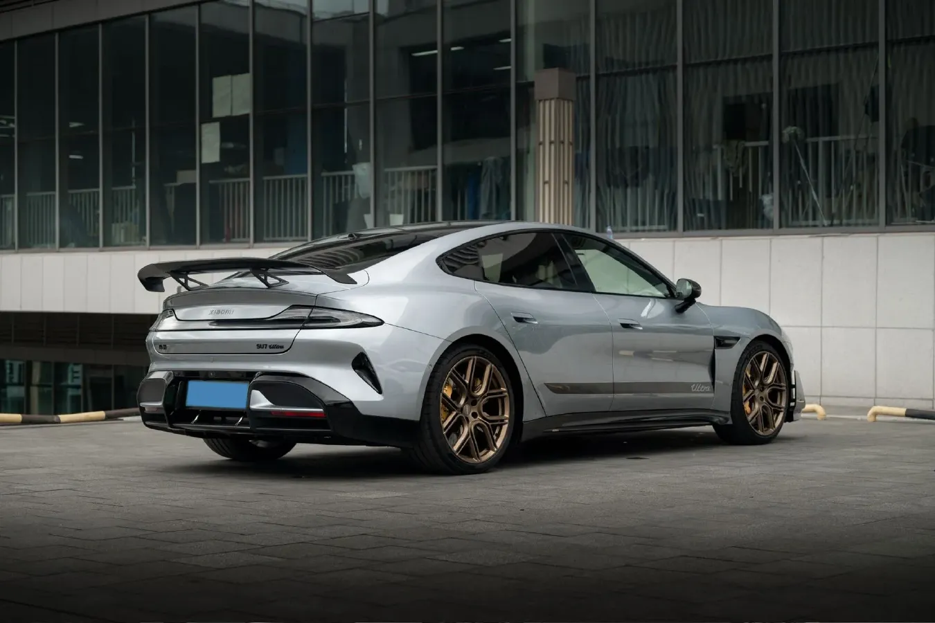 2025 MI SU7 Ultra BEV 93.7KWH,autocango,china used car exporter,china ev exporter,chinese used car exporter,chinese used ev exporter