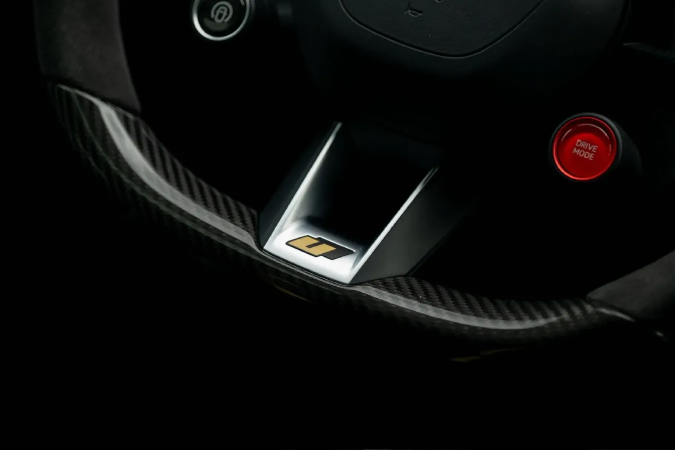 2025 MI SU7 Ultra BEV 93.7KWH,autocango,china used car exporter,china ev exporter,chinese used car exporter,chinese used ev exporter