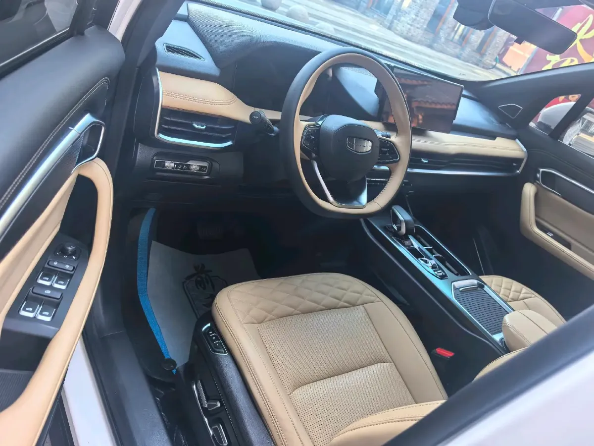 2023 Geely Okavango L 2.0T 218HP L4 7DCT,autocango,china used car exporter,china ev exporter,chinese used car exporter,chinese used ev exporter