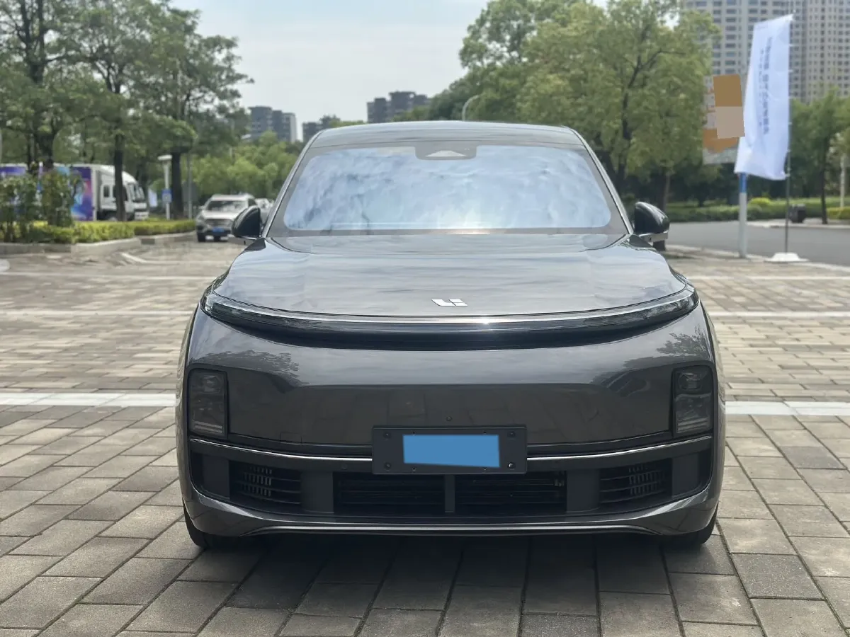 2023 Li L7 Range Extended 154HP REEV 40.9KWH,autocango,china used car exporter,china ev exporter,chinese used car exporter,chinese used ev exporter