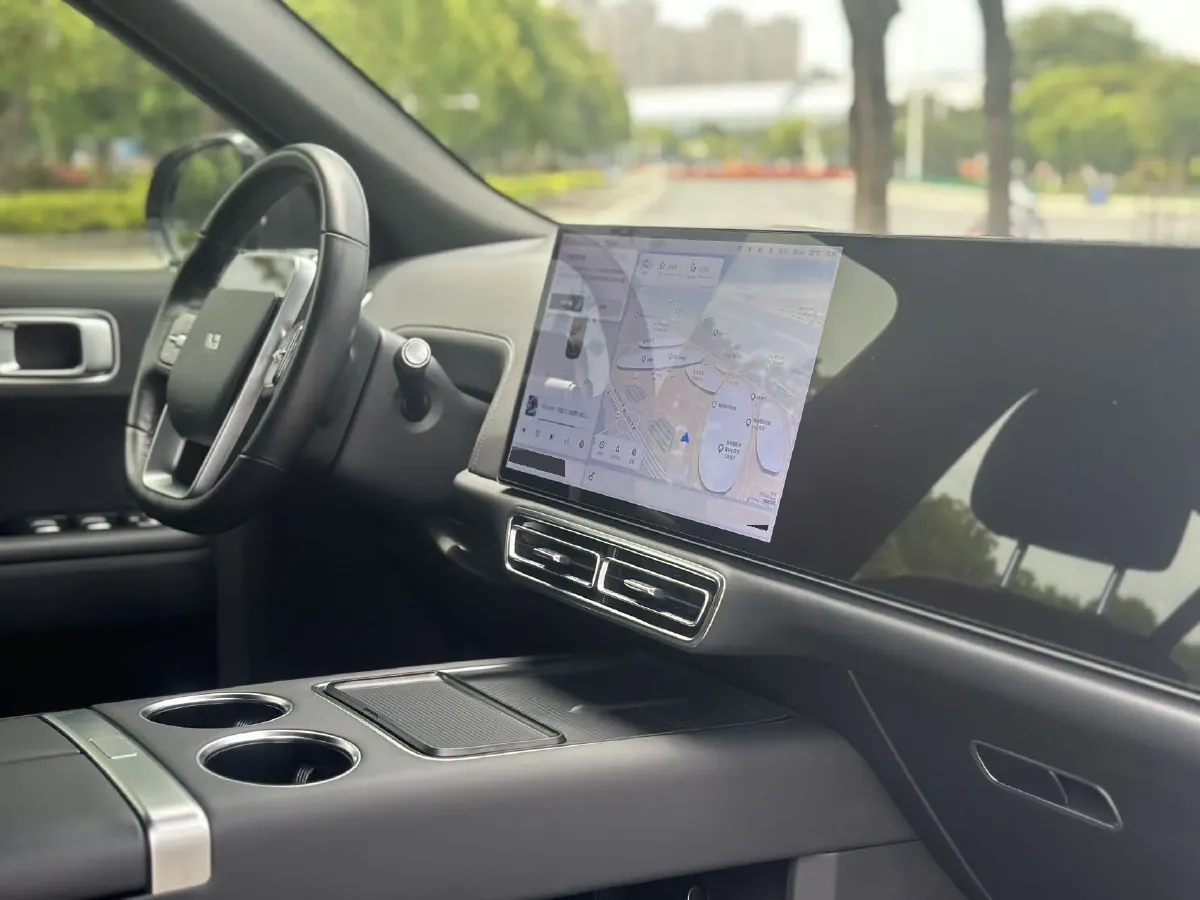 2023 Li L7 Range Extended 154HP REEV 40.9KWH,autocango,china used car exporter,china ev exporter,chinese used car exporter,chinese used ev exporter