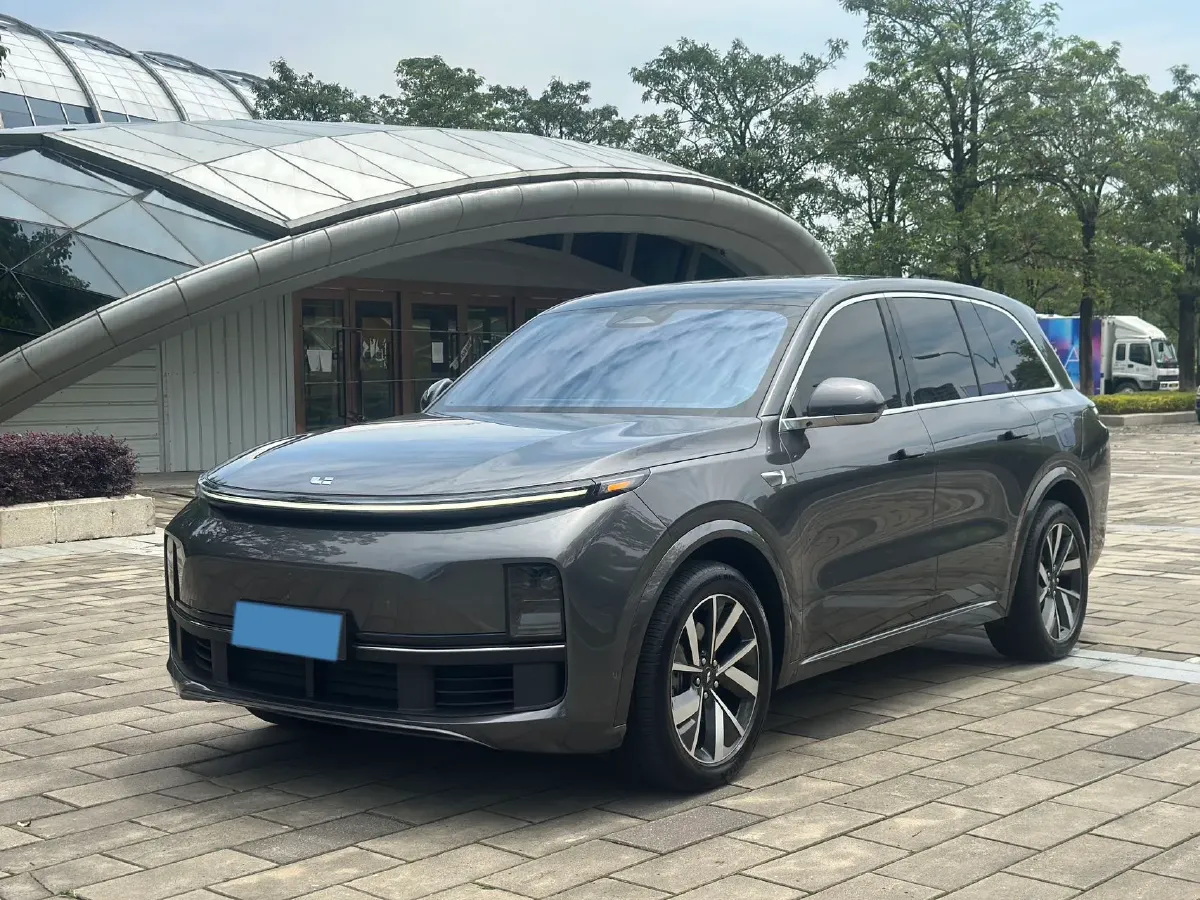 2023 Li L7 Range Extended 154HP REEV 40.9KWH,autocango,china used car exporter,china ev exporter,chinese used car exporter,chinese used ev exporter