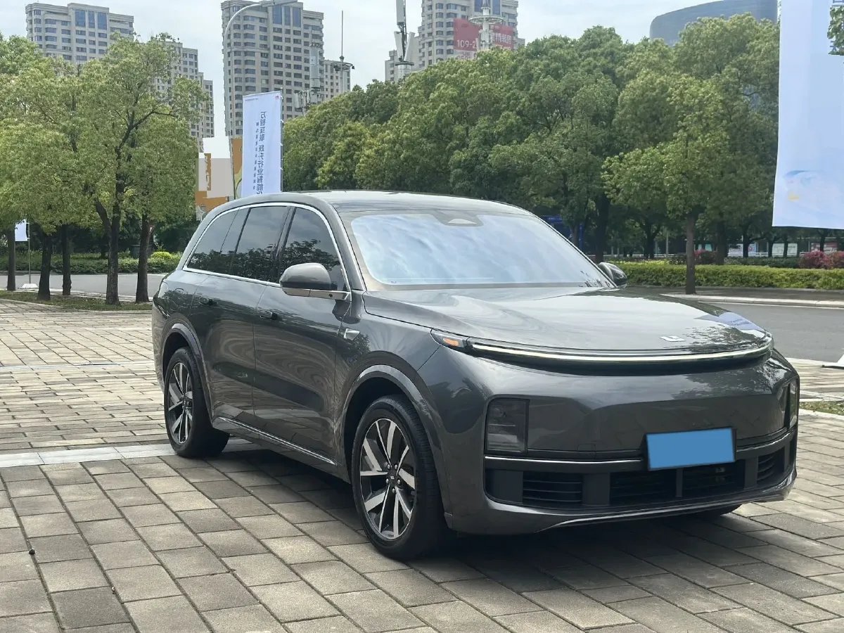 2023 Li L7 Range Extended 154HP REEV 40.9KWH,autocango,china used car exporter,china ev exporter,chinese used car exporter,chinese used ev exporter