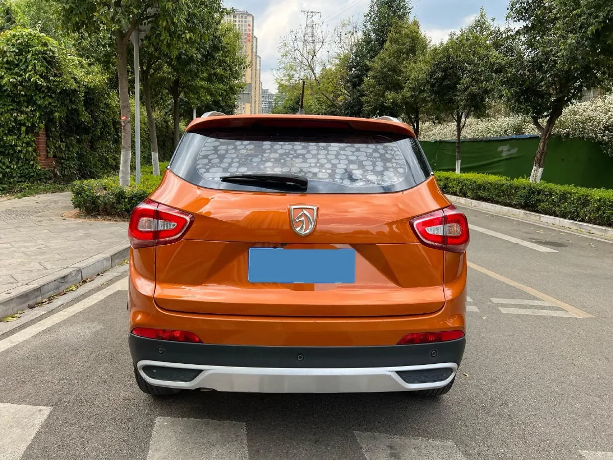 2017 BaoJun 310W 1.5L 105HP L4 6MT,autocango,china used car exporter,china ev exporter,chinese used car exporter,chinese used ev exporter