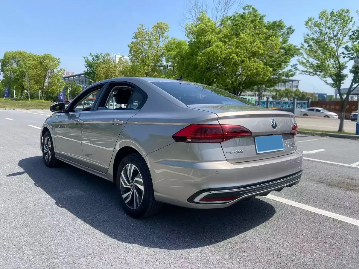2023 Volkswagen Bora 1.2T 116HP L4 7DCT,autocango,china used car exporter,china ev exporter,chinese used car exporter,chinese used ev exporter