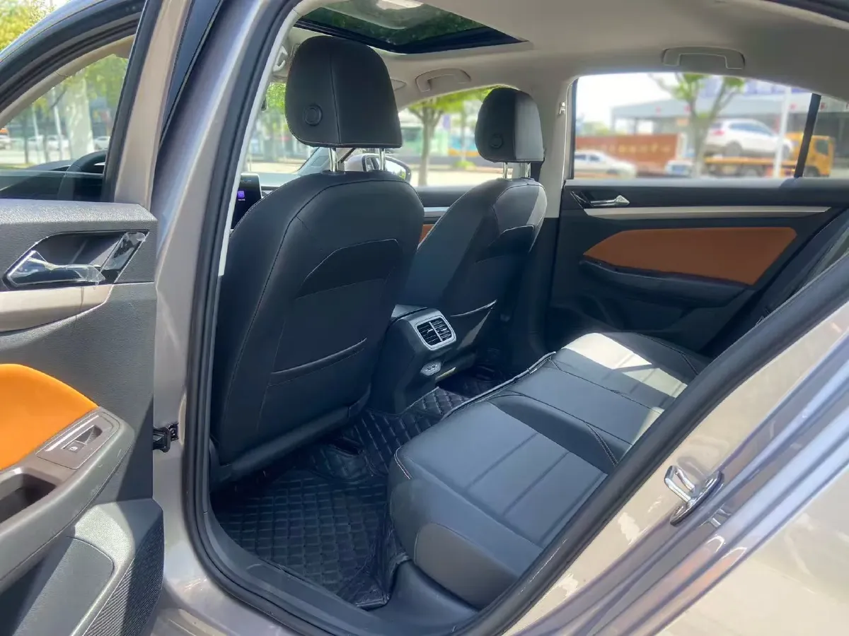 2023 Volkswagen Bora 1.2T 116HP L4 7DCT,autocango,china used car exporter,china ev exporter,chinese used car exporter,chinese used ev exporter