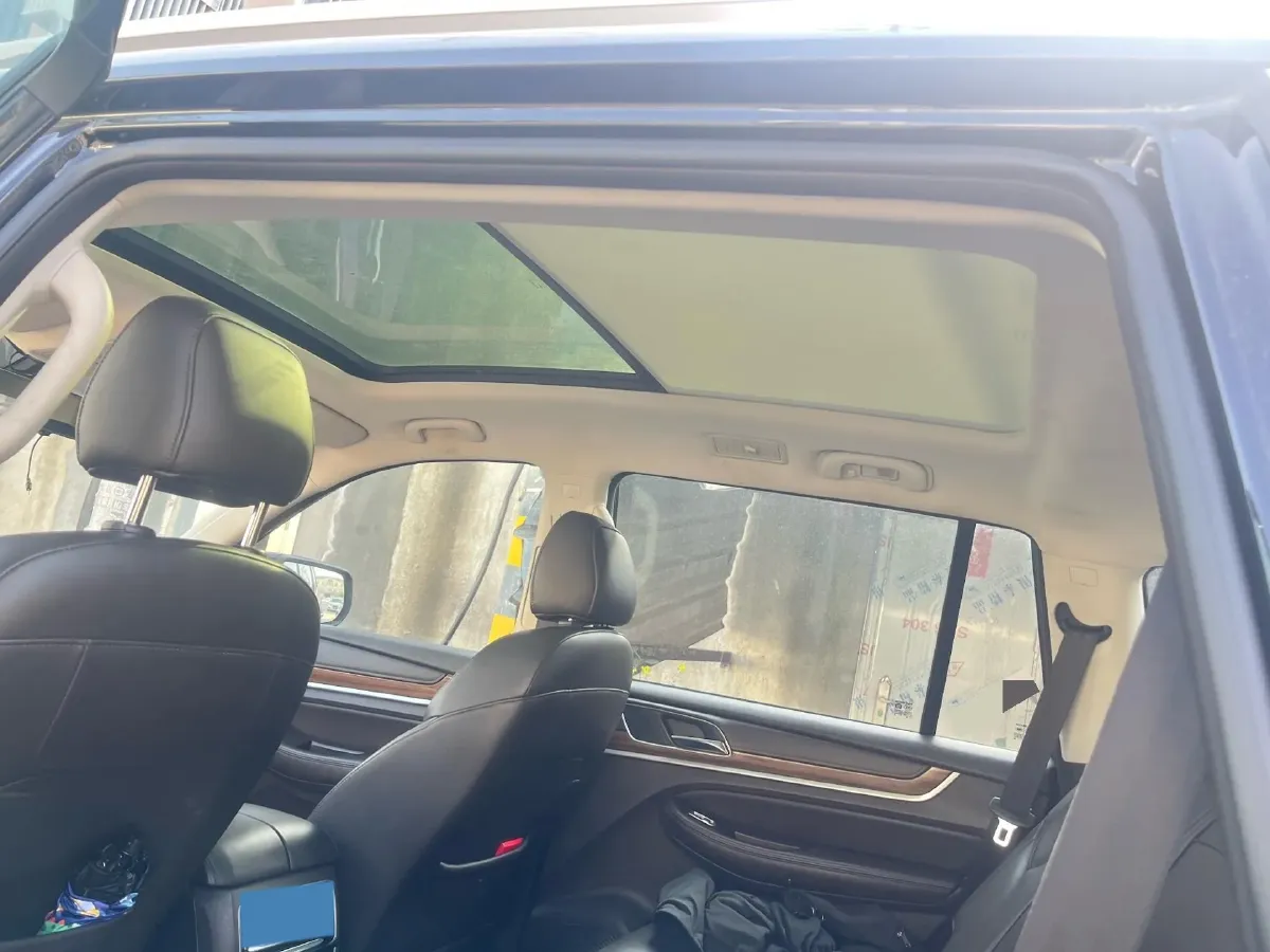 2019 Roewe RX8 2.0T 222HP L4 6AT,autocango,china used car exporter,china ev exporter,chinese used car exporter,chinese used ev exporter