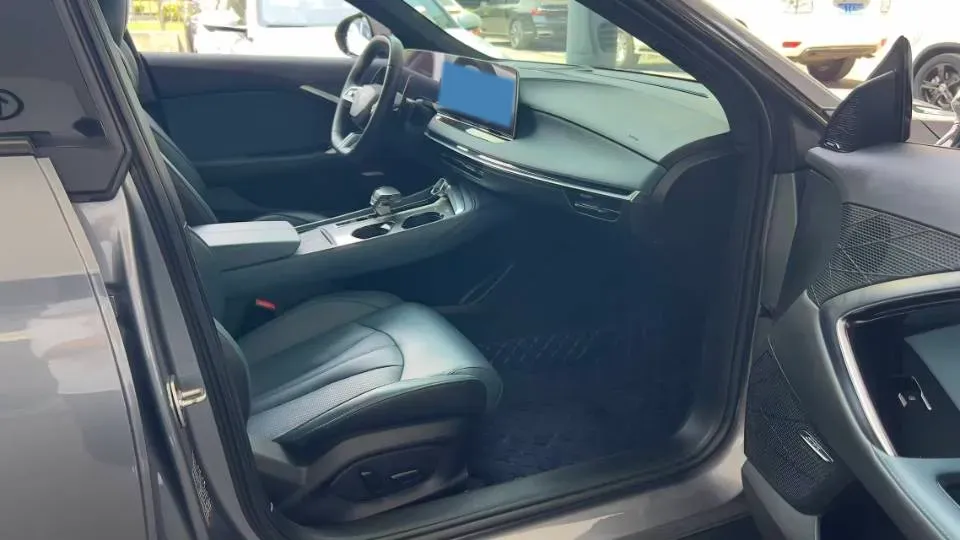 2023 MG 7 2.0T 261HP L4 9AT,autocango,china used car exporter,china ev exporter,chinese used car exporter,chinese used ev exporter