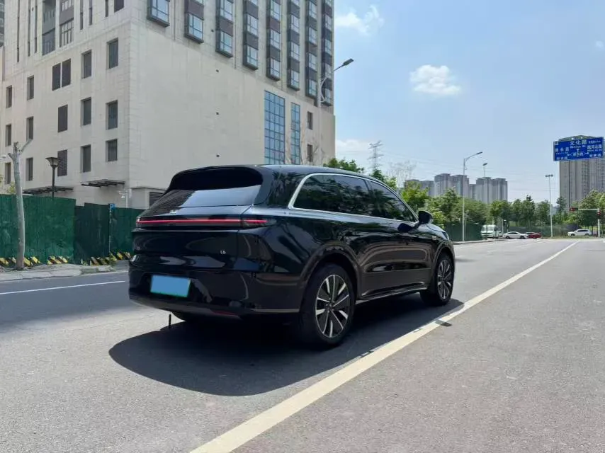 2025 Li L6 Range Extended 154HP L4 REEV,autocango,china used car exporter,china ev exporter,chinese used car exporter,chinese used ev exporter