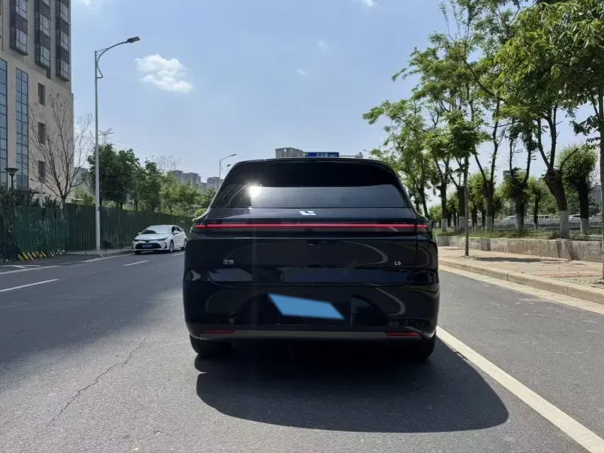 2025 Li L6 Range Extended 154HP L4 REEV,autocango,china used car exporter,china ev exporter,chinese used car exporter,chinese used ev exporter