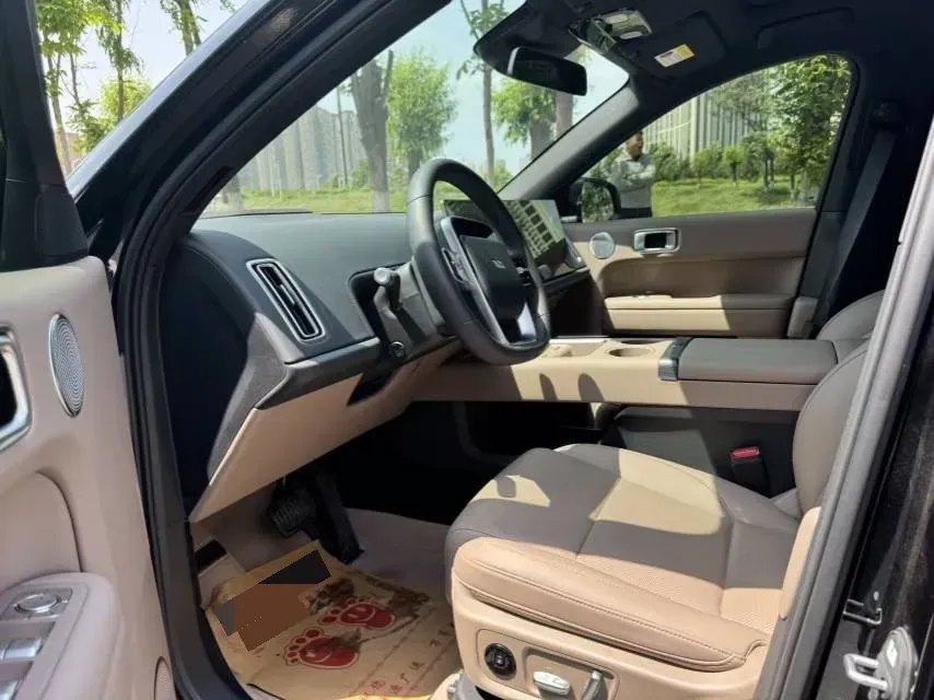 2025 Li L6 Range Extended 154HP L4 REEV,autocango,china used car exporter,china ev exporter,chinese used car exporter,chinese used ev exporter